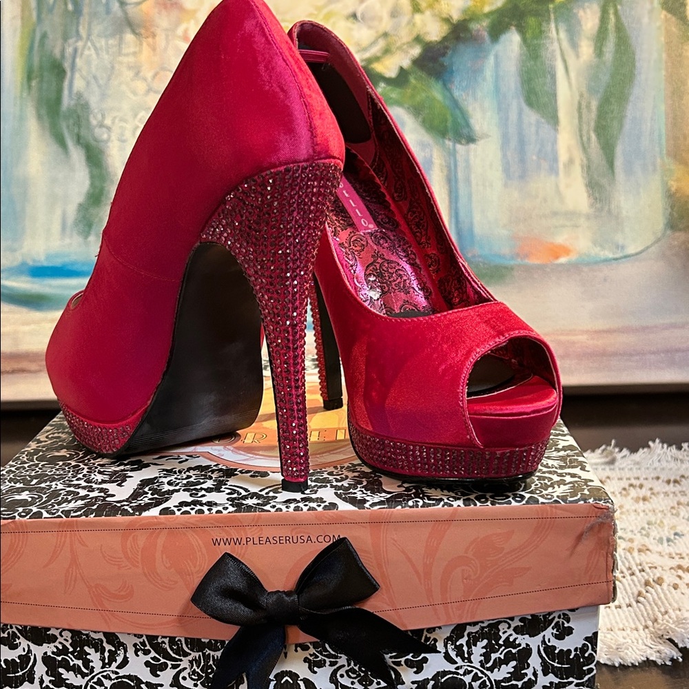 Elegant Pink Peep-Toe 👠 with sparkling heels size 8